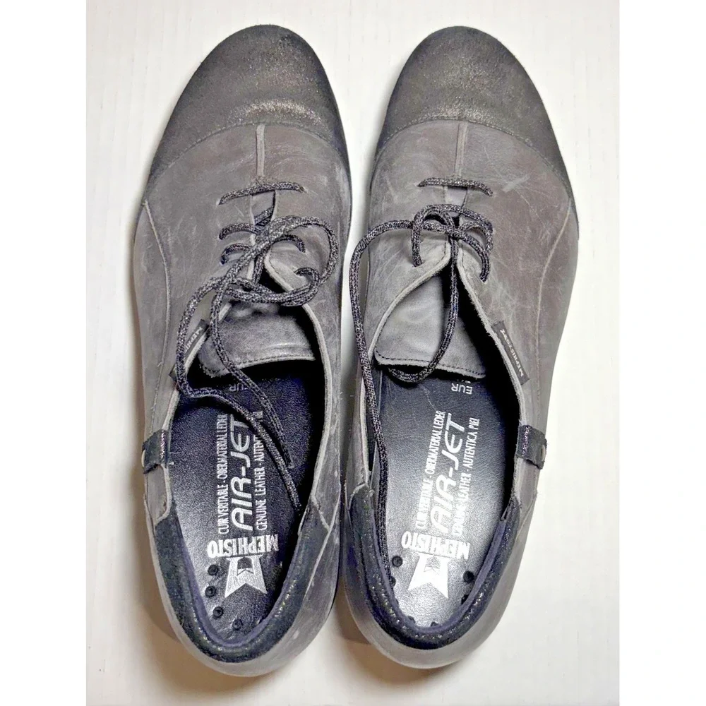 Mephisto Leather lace up shoe, gray, darker textured toe cap, Size 10